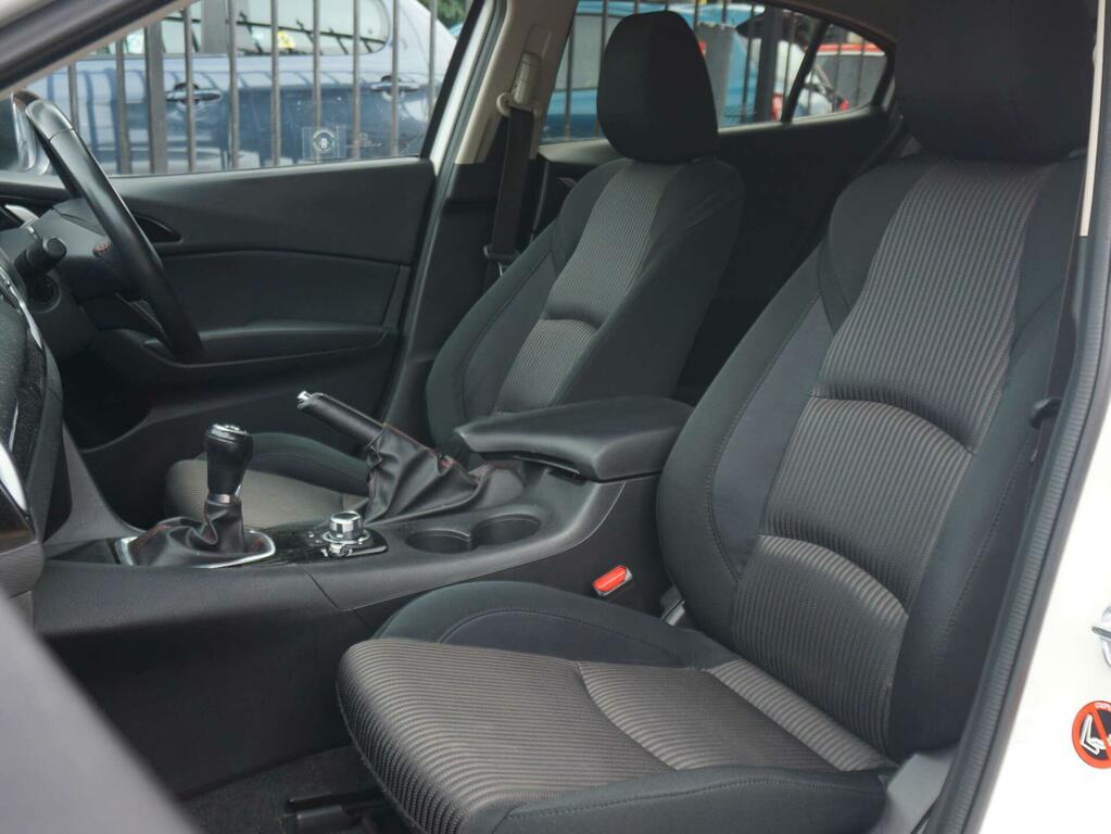 Mazda 3 Se-l White #5