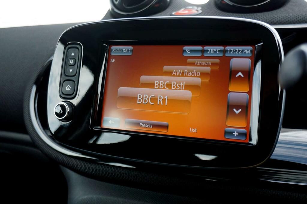 Smart Forfour 60Kw Eq Prime Exclusive 17Kwh 22Kwch Silver #24