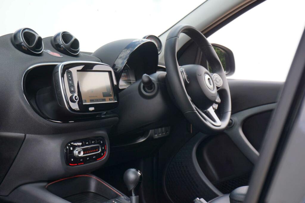Smart Forfour 60Kw Eq Prime Exclusive 17Kwh 22Kwch Silver #16