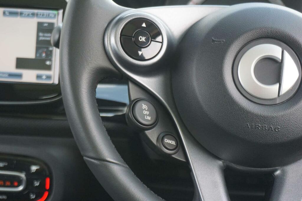 Smart Forfour 60Kw Eq Prime Exclusive 17Kwh 22Kwch Silver #28