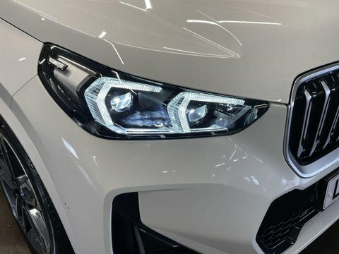BMW iX1 Xdrive30 M Sport White #22