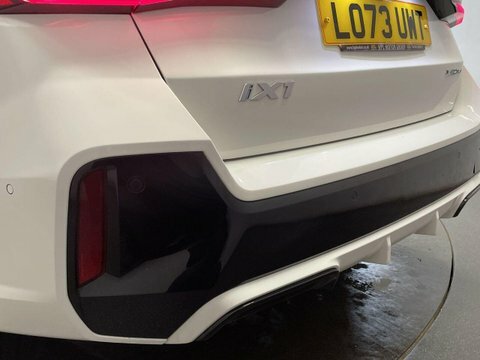 BMW iX1 Xdrive30 M Sport White #14
