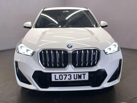 BMW iX1 Xdrive30 M Sport White #10