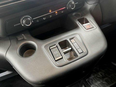 Vauxhall Combo-e Life Vauxhall Combo Life 100Kw Design XL 50Kwh Blue #17