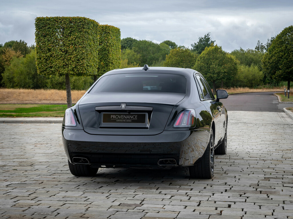 Rolls-Royce Ghost II Black Badge HV25CHZ Silver #2