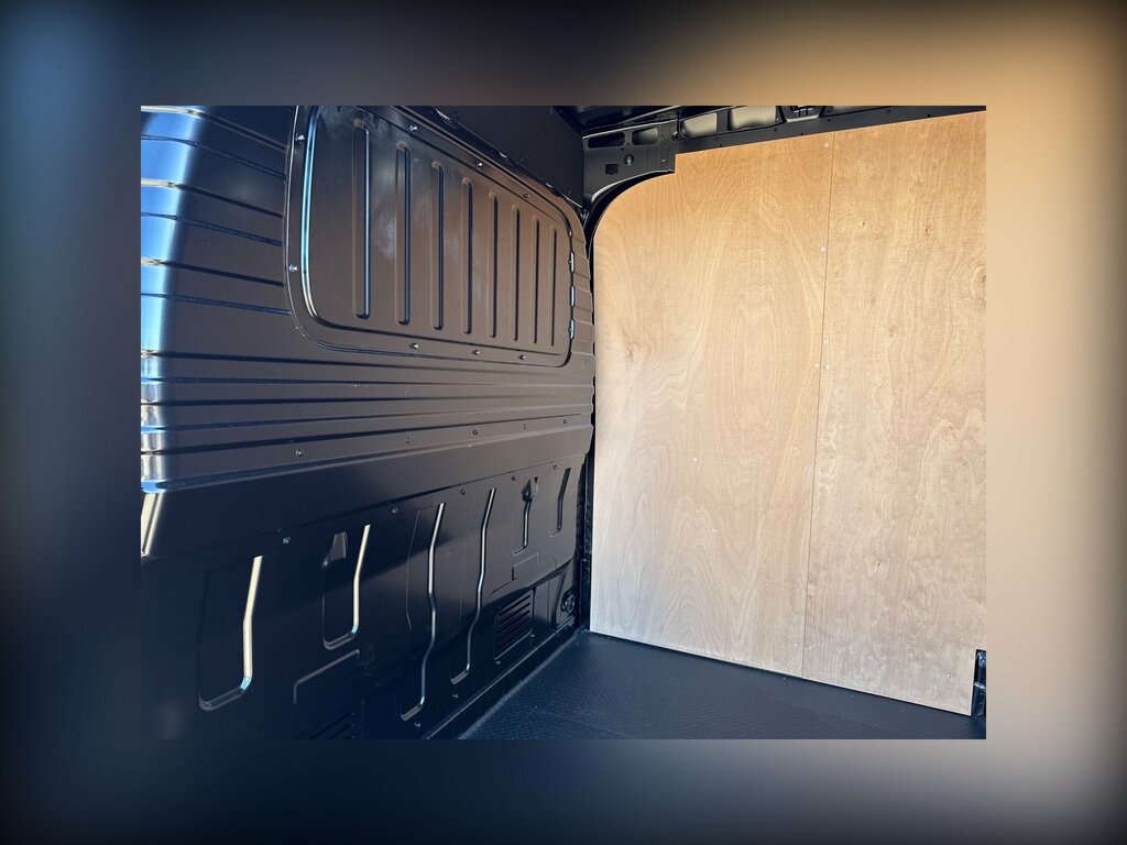 Maxus Deliver 9 2.0 D20 Panel Van Fwd L3 H2 Euro Black #6