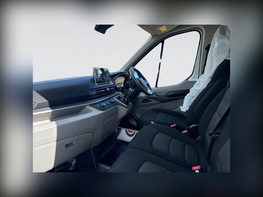 Maxus Deliver 9 2.0 D20 Chassis Cab Rwd L4 Euro White #4