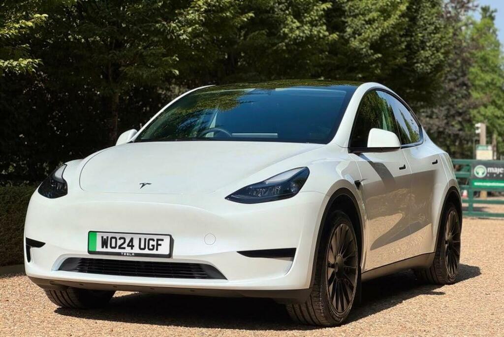Tesla Model Y Suv Rwd 202424 White