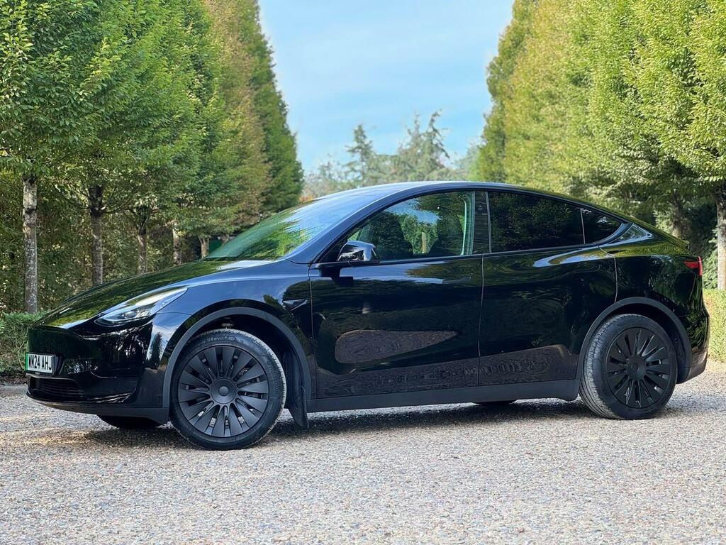Tesla Model Y Rwd Black #23