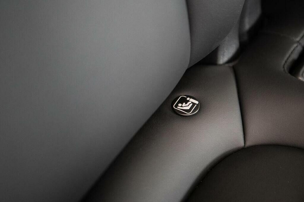 Tesla Model Y Rwd Black #19
