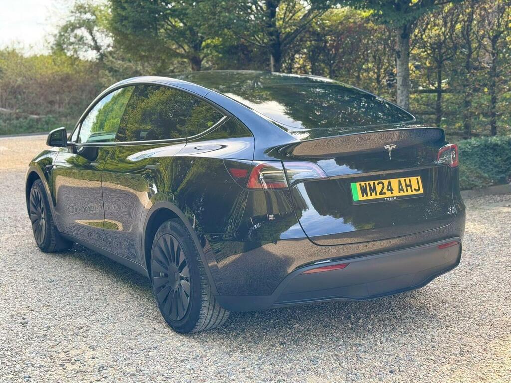 Tesla Model Y Rwd Black #29