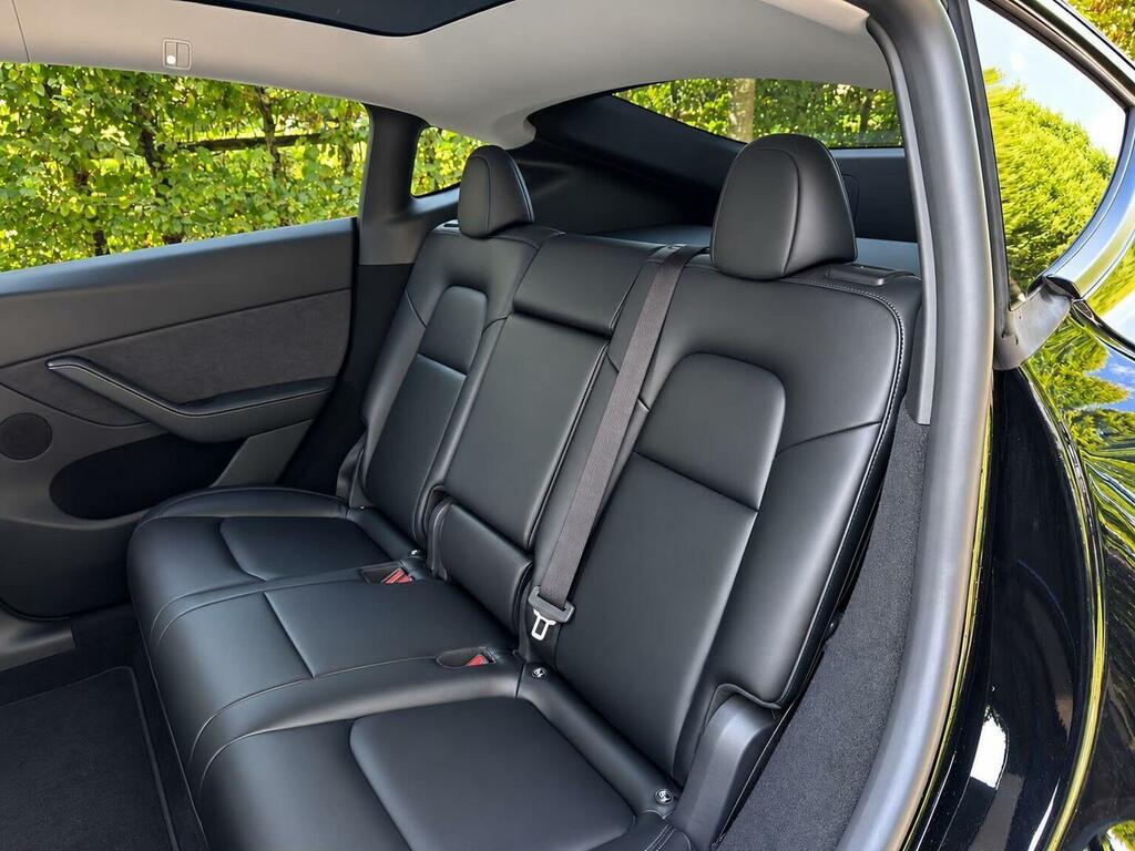 Tesla Model Y Rwd Black #16
