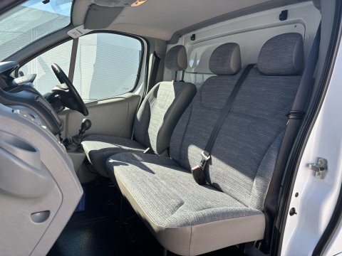 Renault Trafic Sl27 115Ps Dci White #3