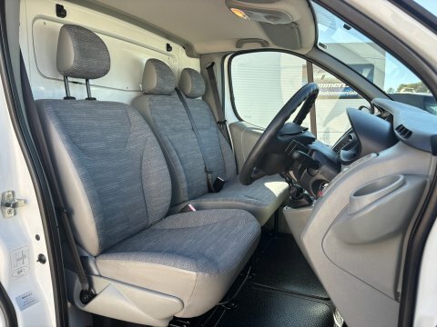 Renault Trafic Sl27 115Ps Dci White #4