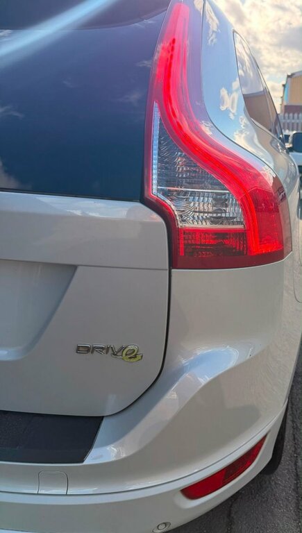 Volvo XC60 Estate Black #8