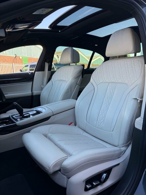 BMW 7 Series Saloon Black #27