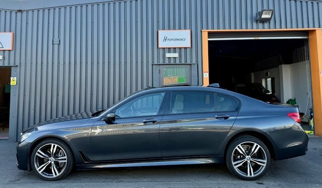 BMW 7 Series 3.0 730Ld M Sport Saloon Euro 6 S Blue #6