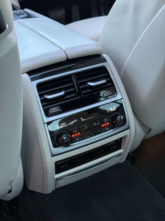 BMW 7 Series Saloon Black #32