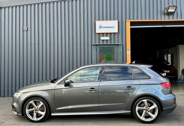 Audi S3 2.0 Tfsi Black Edition Sportback Black #6