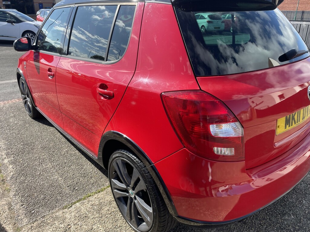 Skoda Fabia 1.6 Tdi Monte Carlo Red #4