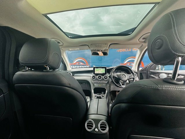 Mercedes-Benz GLC Class 4Matic Amg Line Premium Plus Silver #20