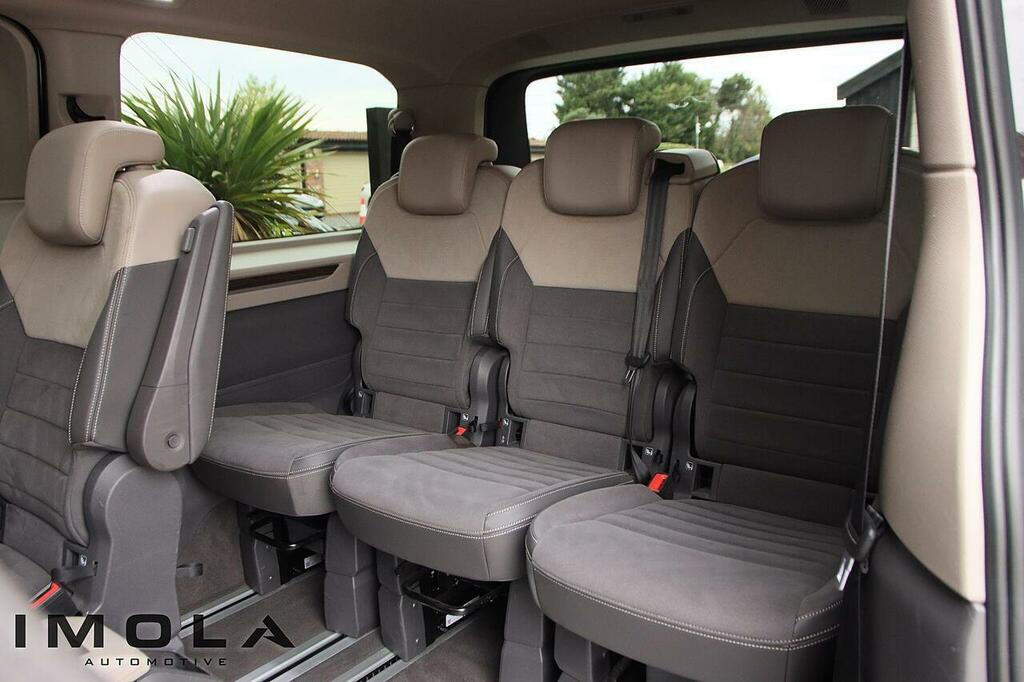 Volkswagen Multivan 2.0 Tsi Style Long Mpv Dsg Euro 6 Ss Black #4