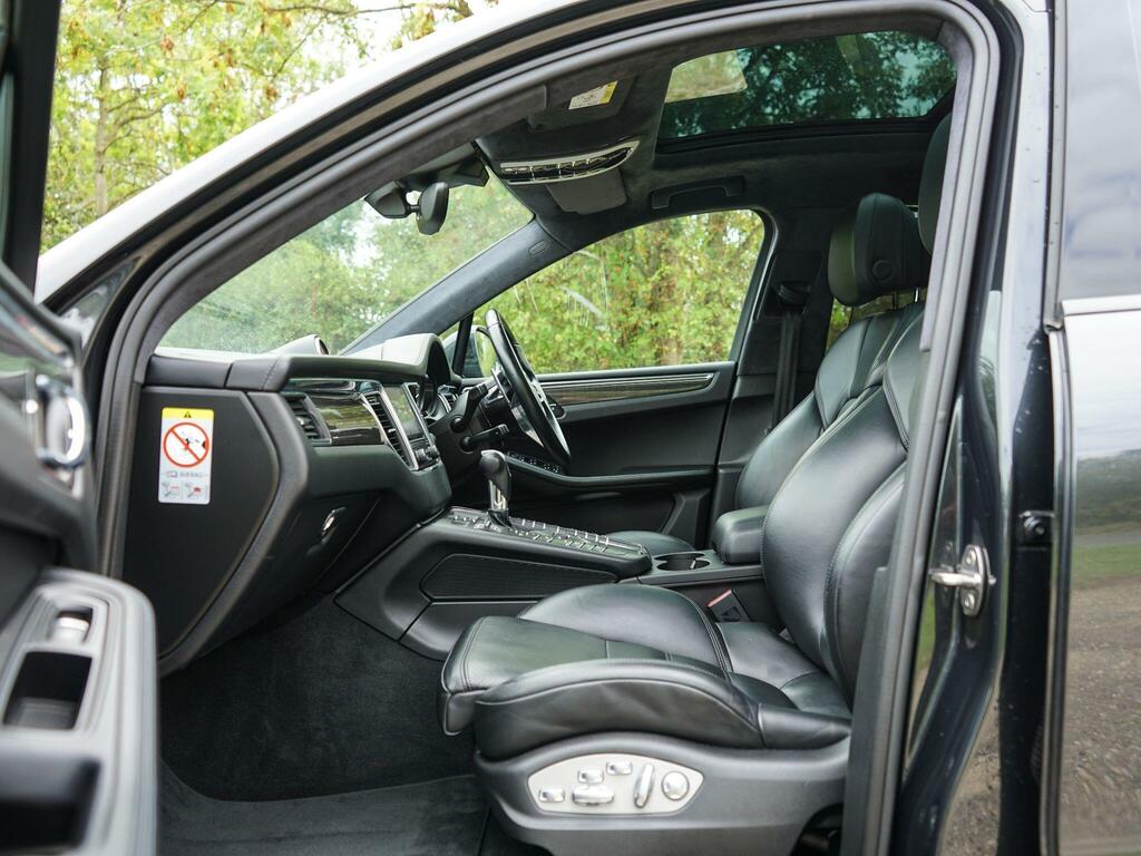 Porsche Macan Macan T Performance Grey #3