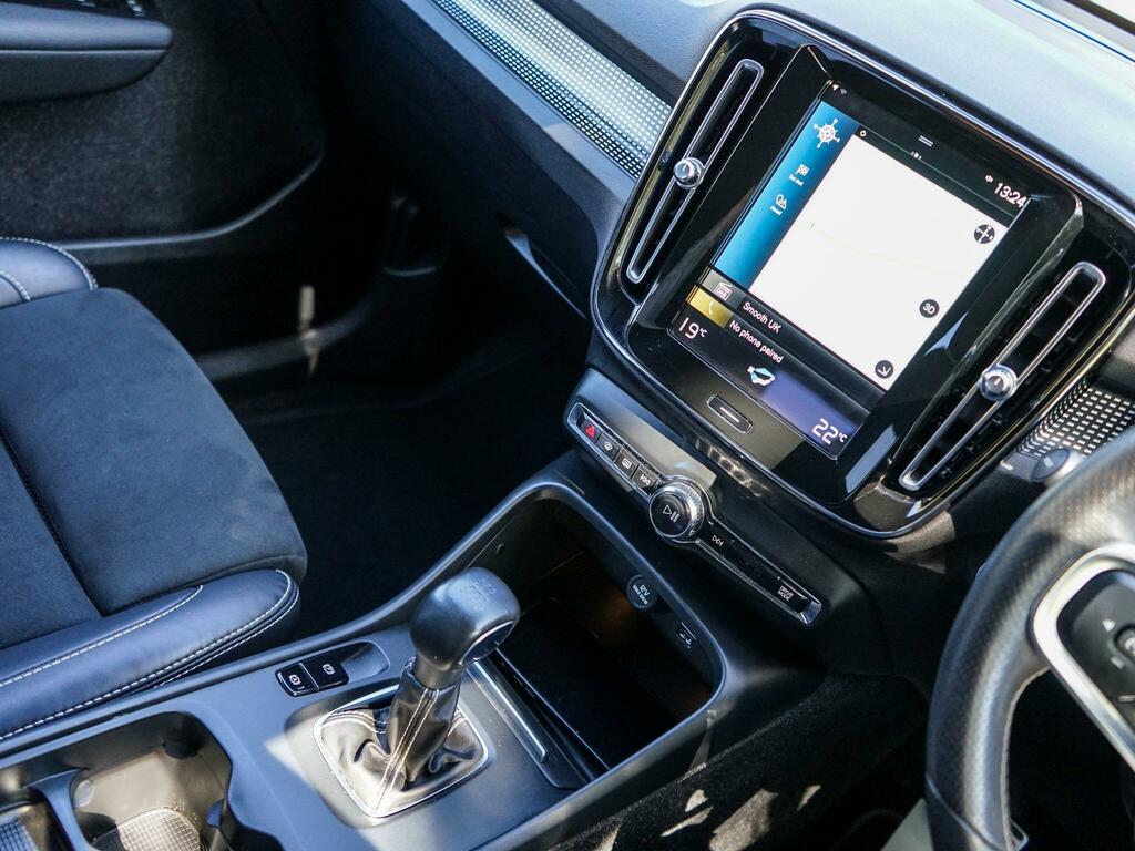 Volvo XC40 Petrol NG70GKK  #6