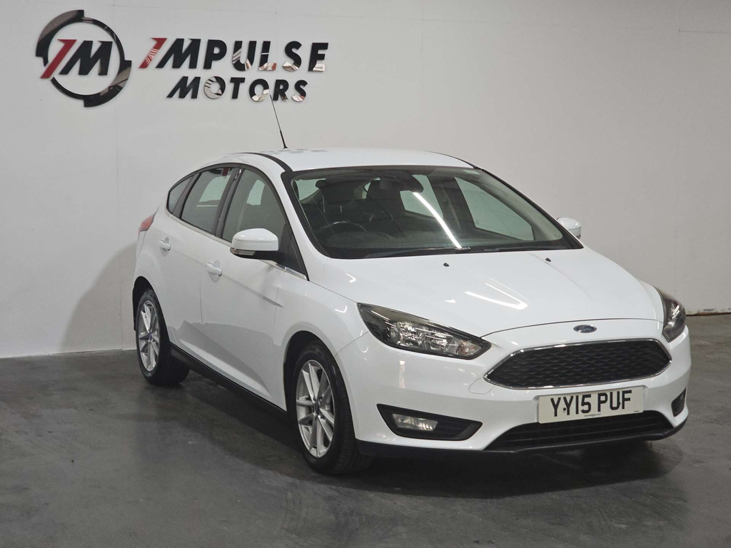 Ford Focus Zetec White #5