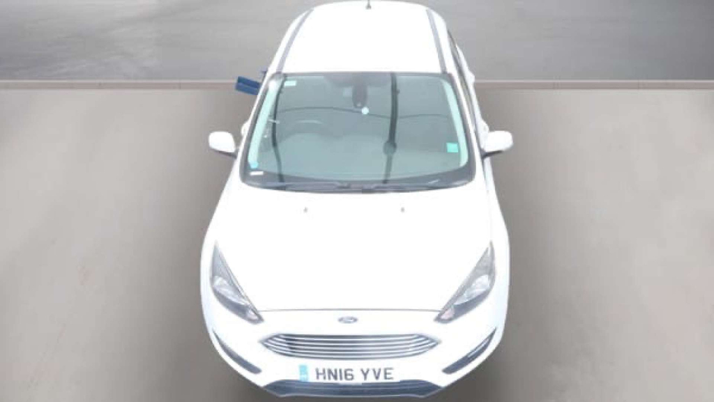 Ford Focus Zetec White #5