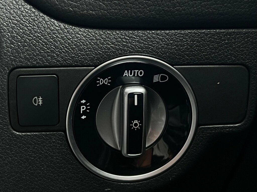 Mercedes-Benz CLA Class Cla220 Cdi Sport Silver #47