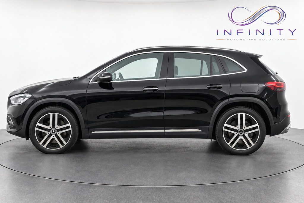 Mercedes-Benz GLA Class 2.0 Gla200d Sport Executive Black #3