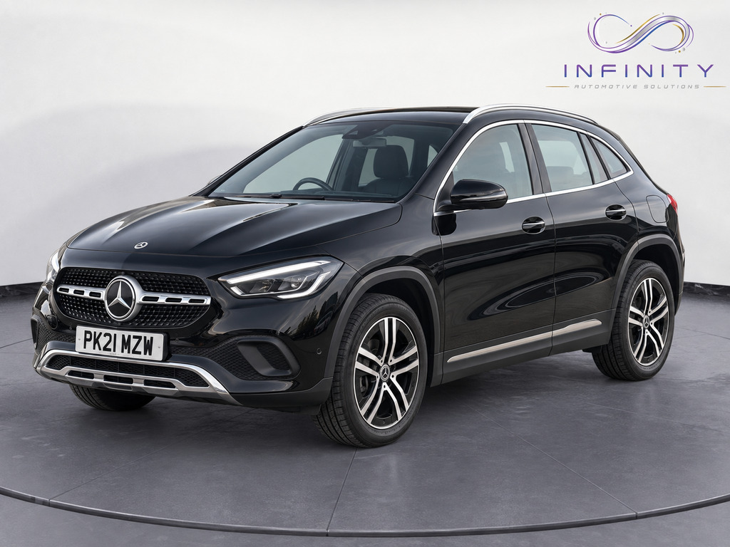 Mercedes-Benz GLA Class 2.0 Gla200d Sport Executive Black #2