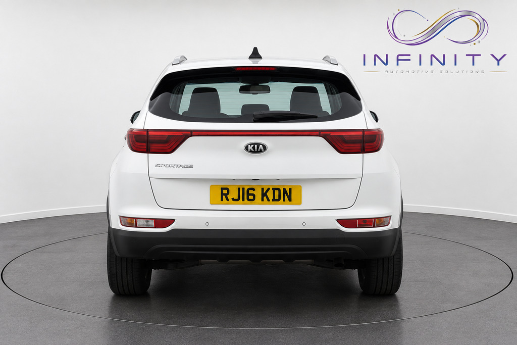 Kia Sportage 1.6 Gdi 2 White #4