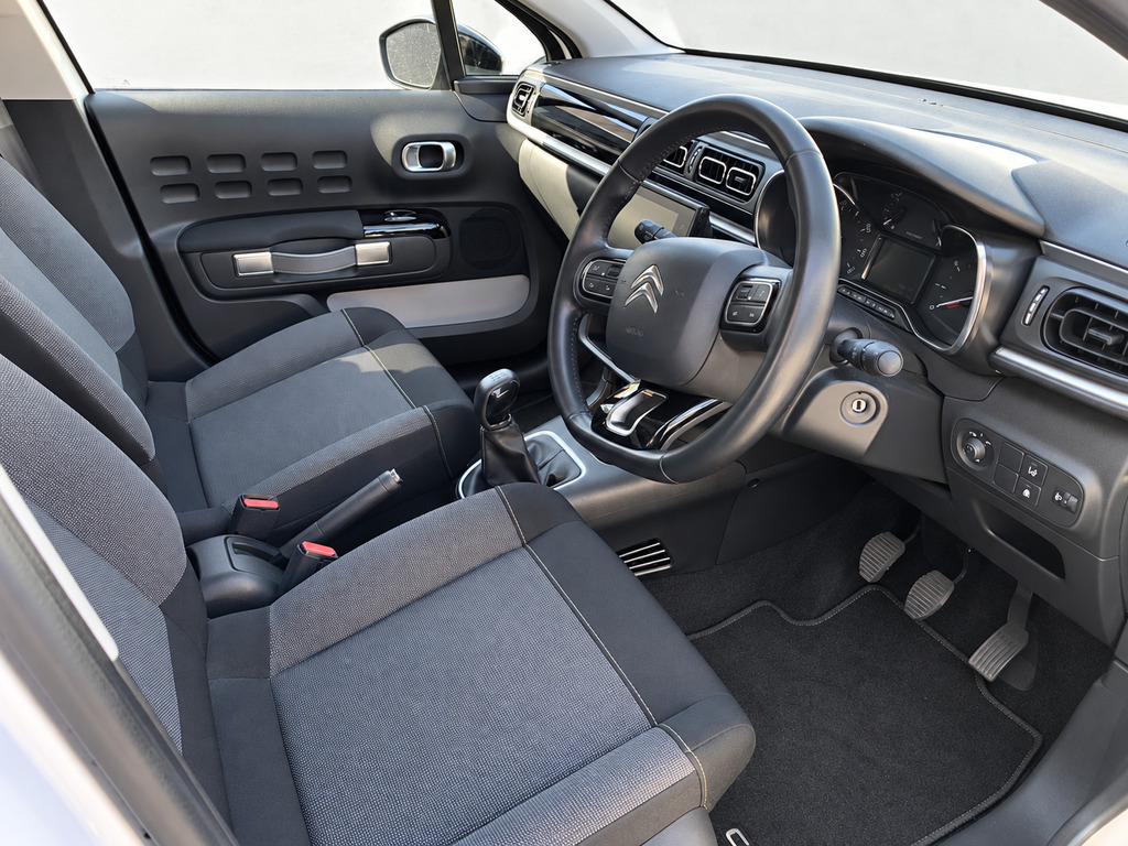 Citroen C3 1.2 Puretech Flair White #2