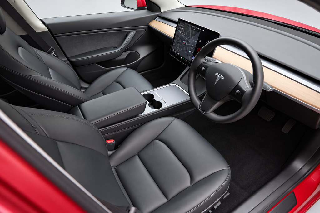 Tesla Model 3 Dual Motor Long Range Red #5