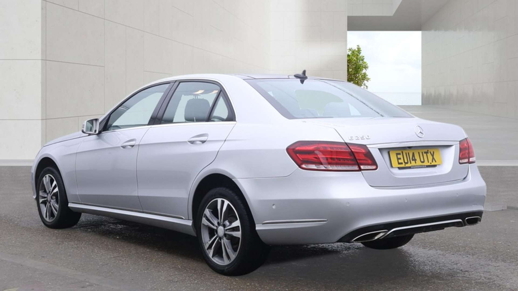 Mercedes-Benz E Class Se Auto  #4