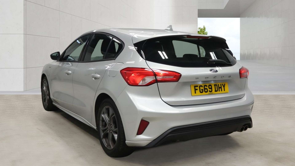 Ford Focus 1.5T Ecoboost Vignale Euro 6 Ss Black #3