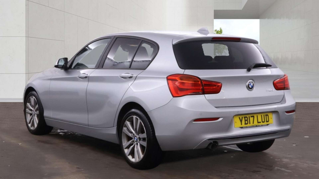 BMW 1 Series 118D Sport Silver #3