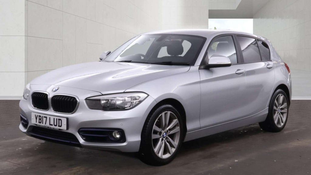 BMW 1 Series 118D Sport Silver #2