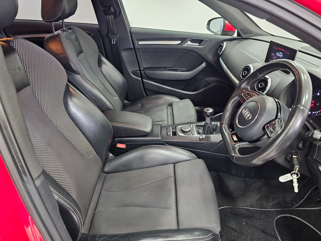 Audi A3 Sportback S Line Tdi #2