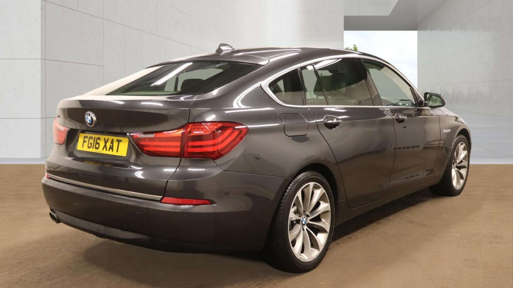 BMW 5 Series 520D Luxury Grey #4
