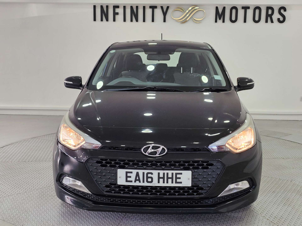 Hyundai I20 S Air Mpi Black #6
