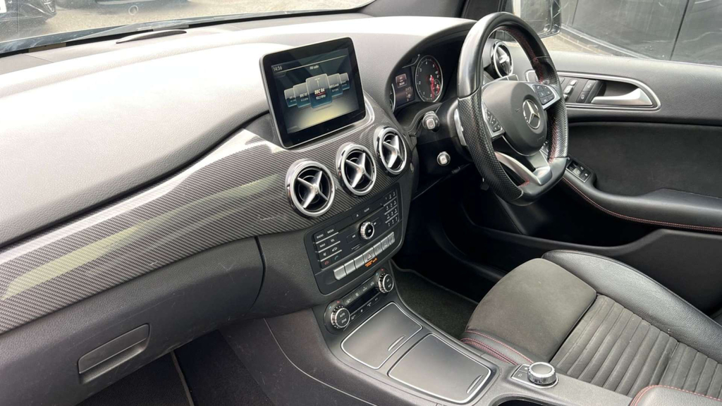Mercedes-Benz B Class Amg Line Premium D #6