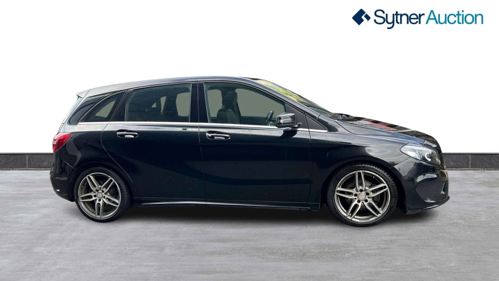 Mercedes-Benz B Class Amg Line Premium D #2