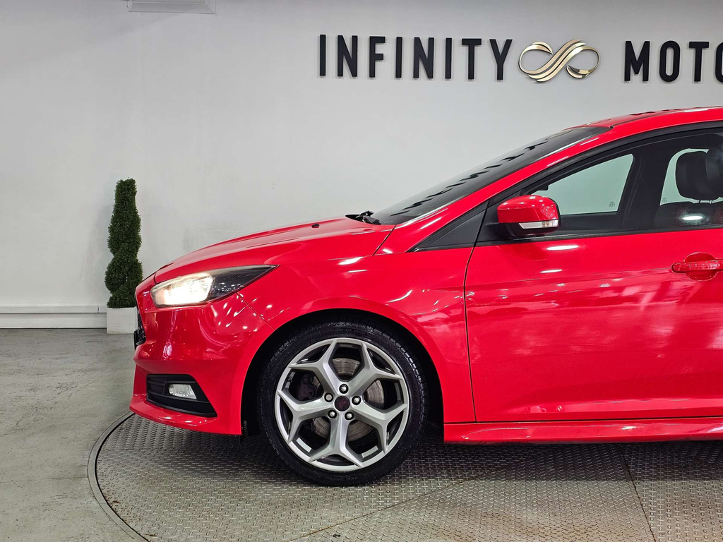 Ford Focus 1.5 Tdci Zetec Euro 6 Ss Black #19