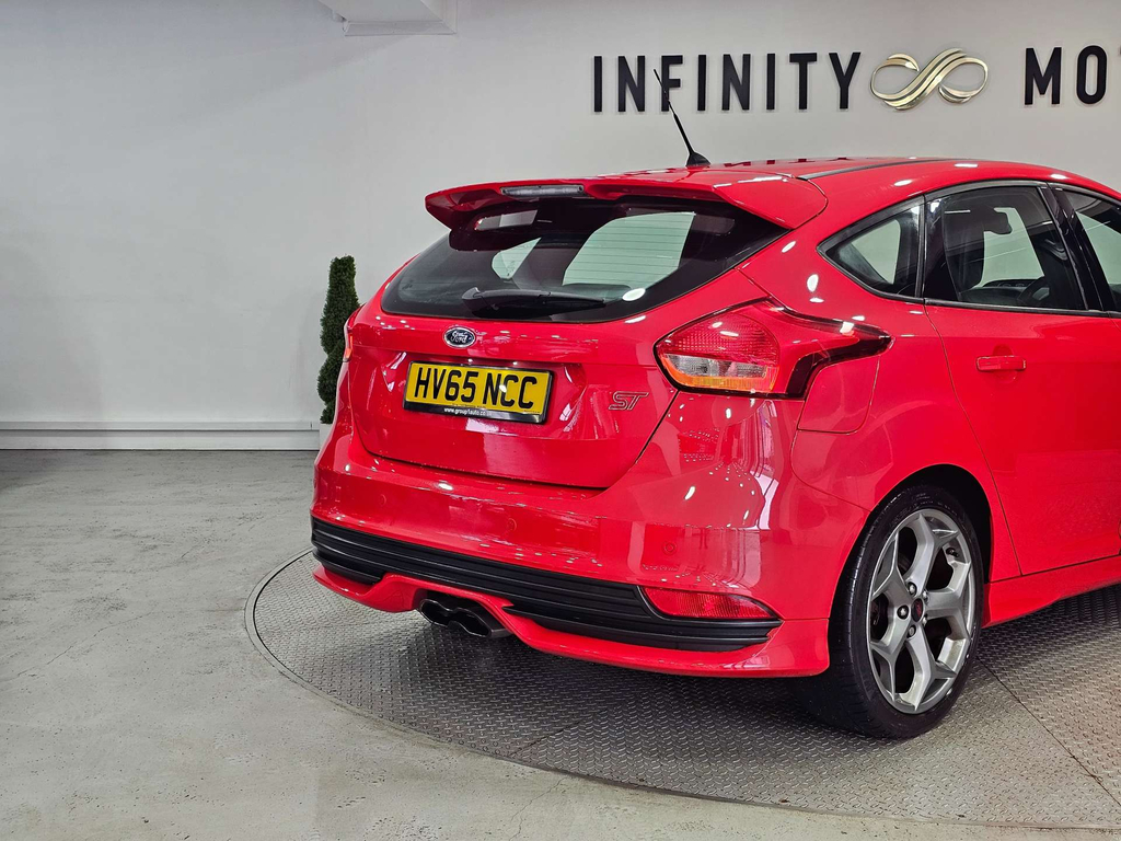 Ford Focus 1.5 Tdci Zetec Euro 6 Ss Black #31