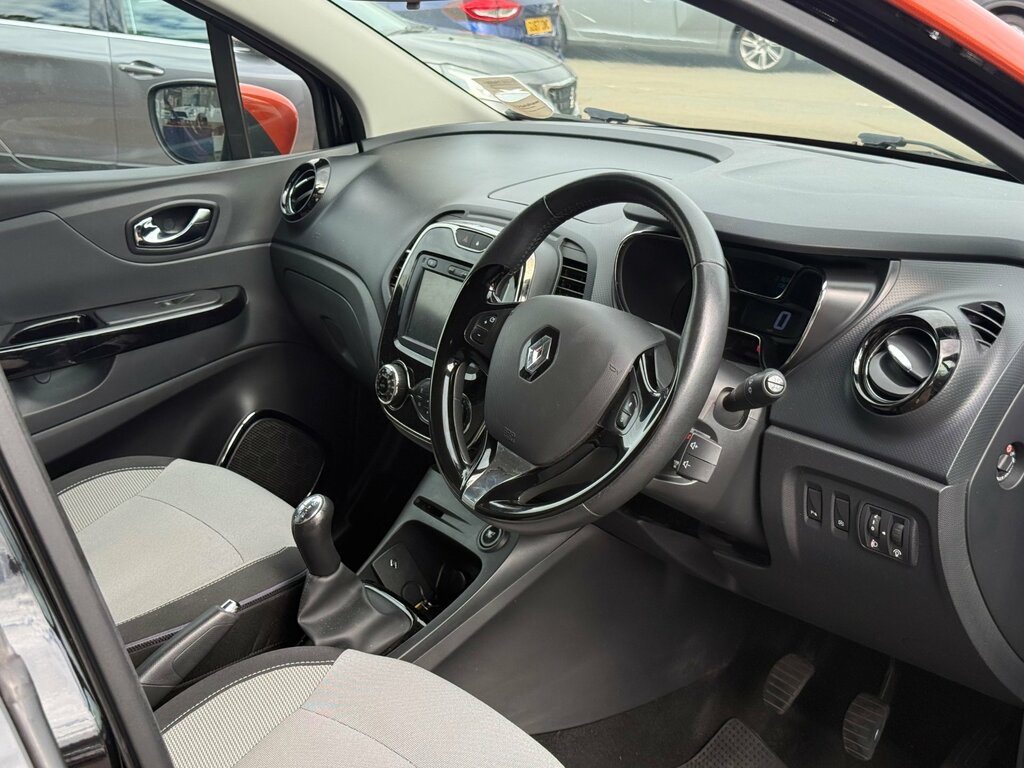 Renault Captur 0.9 Tce Energy Dynamique S Medianav Suv Black #6