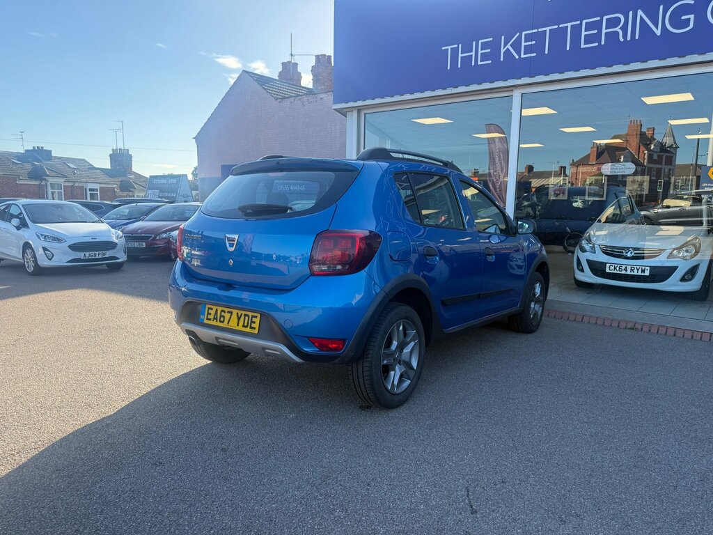 Dacia Sandero Stepway 0.9 Tce Ambiance Hatchback Euro Blue