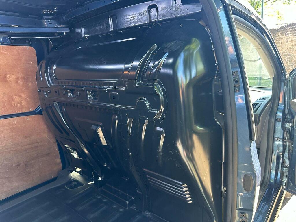 Ford Transit Connect Connect 1.5 240 Limited Tdci 119 Bhp Blue #50